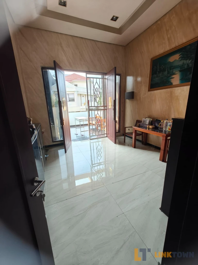 Linktown PIK Jakarta Utara